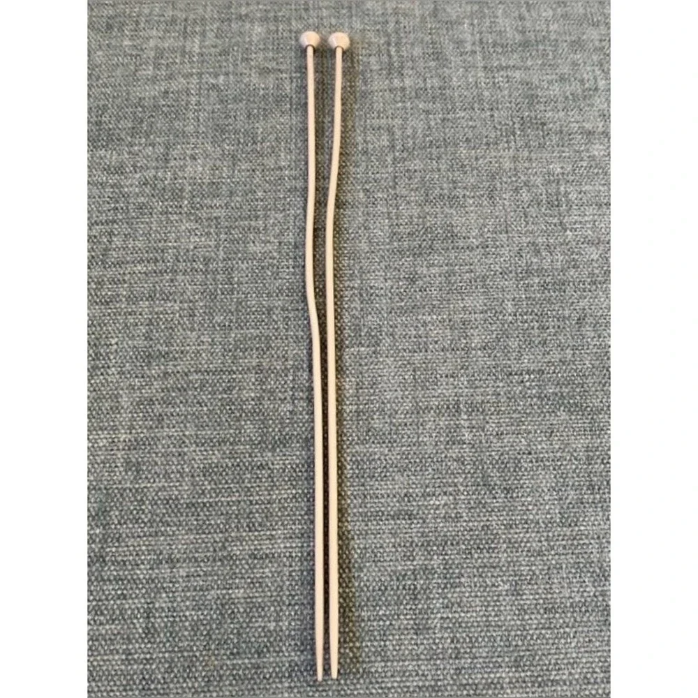 Knitting Needles, Size 2.5